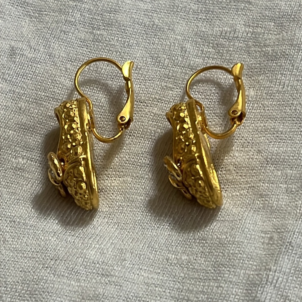 Neiman Marcus vintage 80’s shoe earrings - Picture 2 of 4